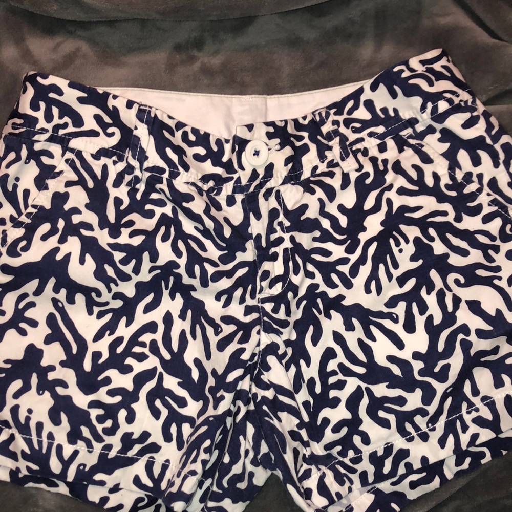 Lily Pulitzer navy and white shorts